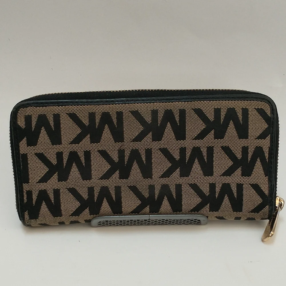 Michael Kors Monogram Wallet